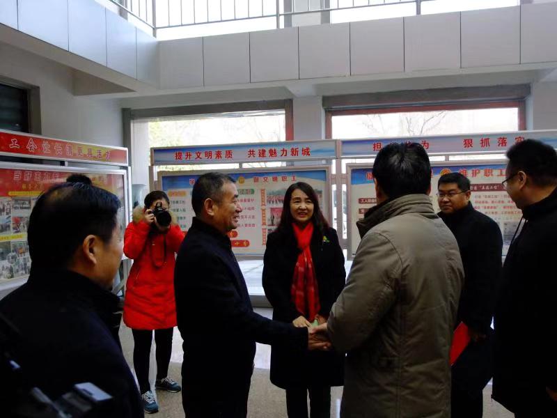 济南市总工会常务副主席傅金峰到同花顺电子体育集团走访慰问