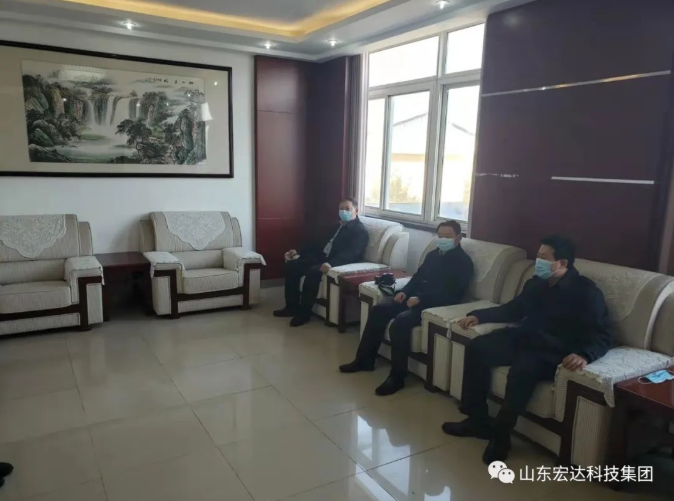 山东同花顺电子体育集团副总经理张广义到开发区派出所慰问